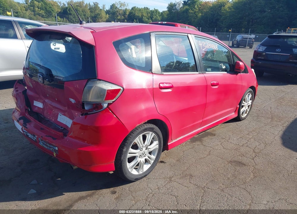 2009 HONDA FIT SPORT VIN: JHMGE884X9S050863