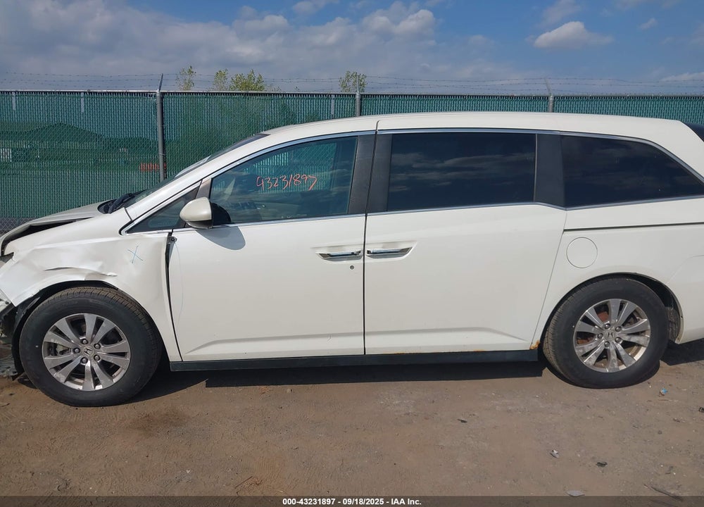 2015 HONDA ODYSSEY EX-L VIN: 5FNRL5H68FB011892