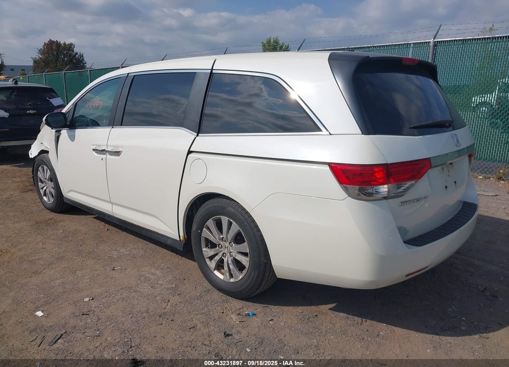 2015 HONDA ODYSSEY EX-L VIN: 5FNRL5H68FB011892