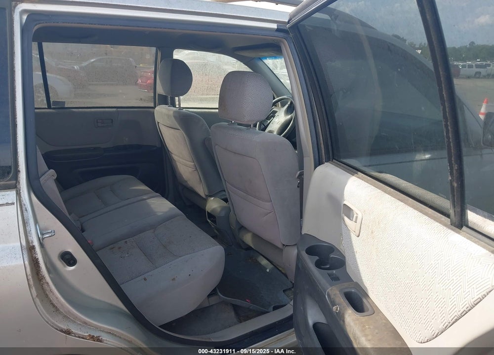 2003 TOYOTA HIGHLANDER VIN: JTEGD21A330051112