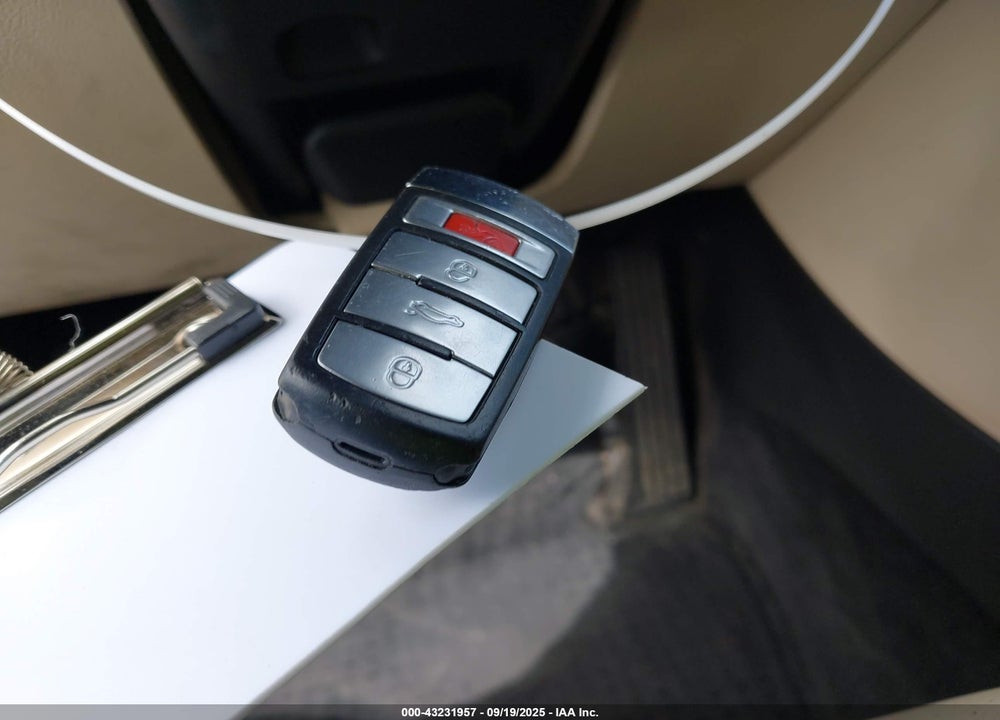 2010 VOLKSWAGEN CC VIN: WVWML7AN6AE515097