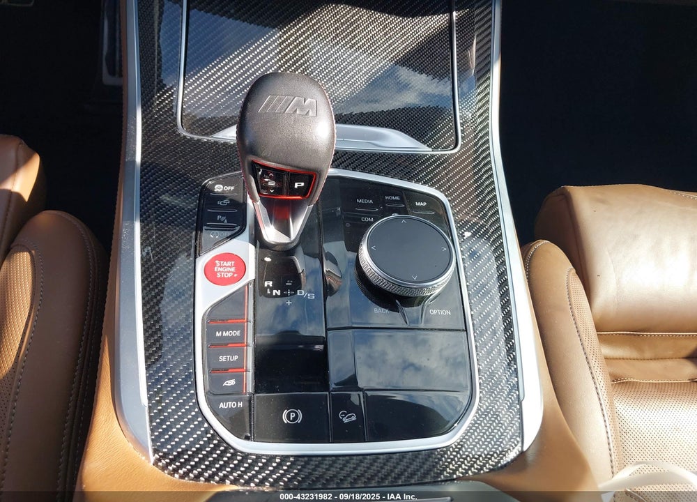 2021 BMW X5 VIN: 5YMJU0C01M9E49090
