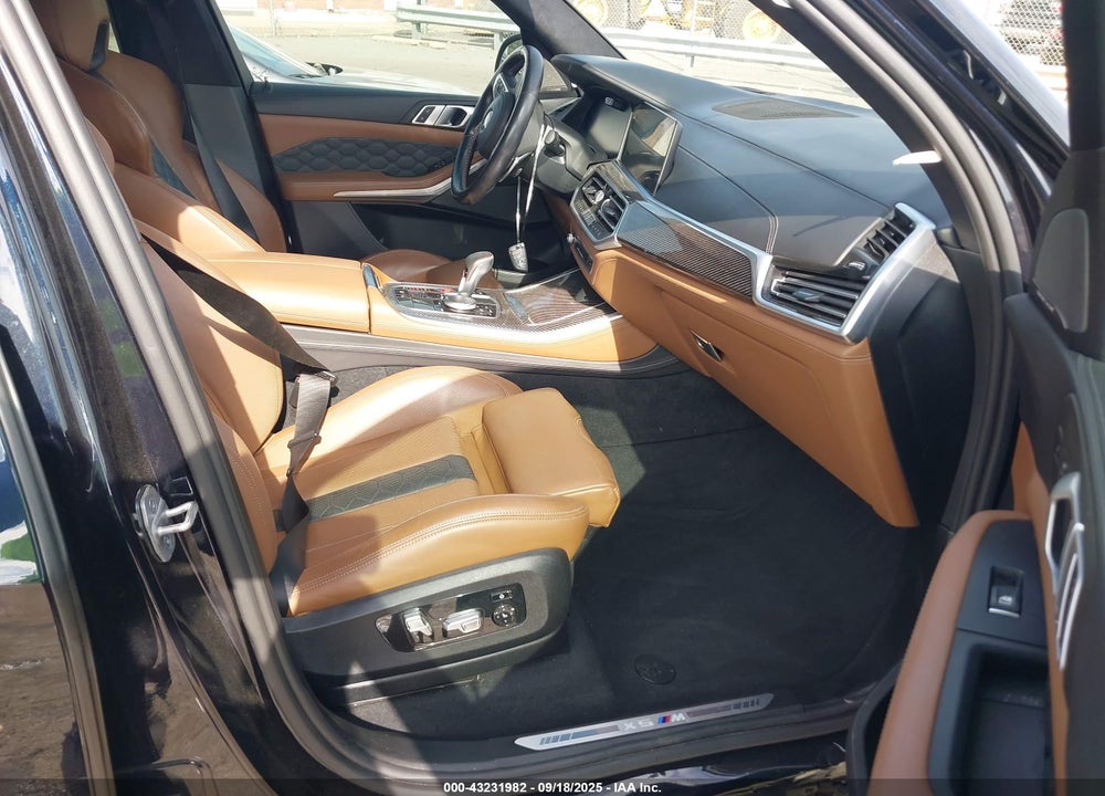 2021 BMW X5 VIN: 5YMJU0C01M9E49090