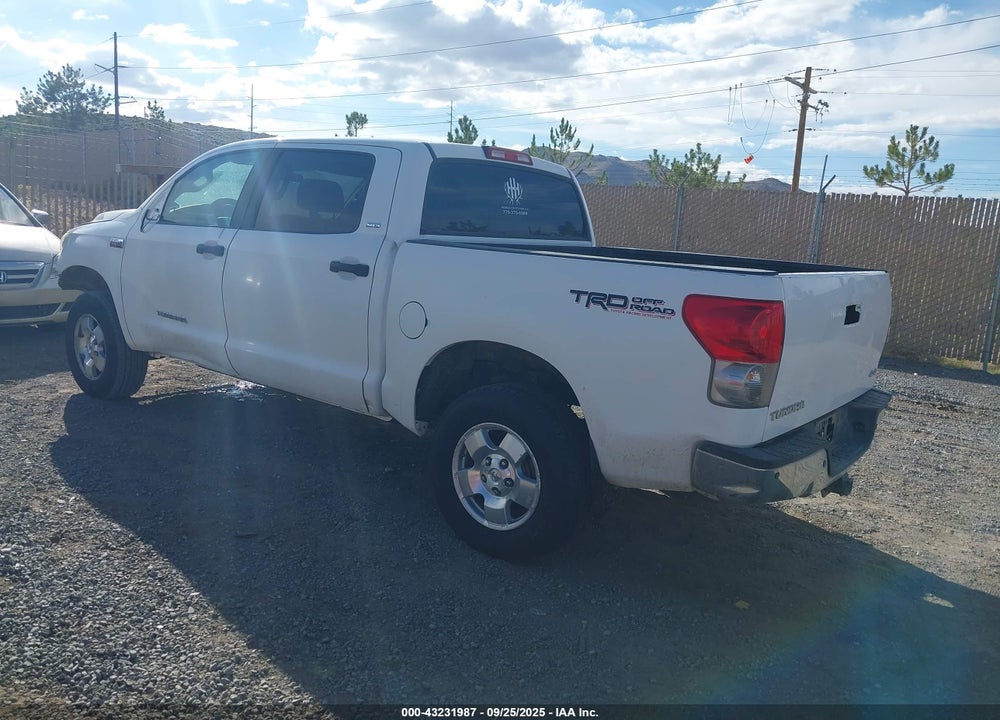 2007 TOYOTA TUNDRA SR5 5.7L V8 VIN: 5TFDV54177X029208