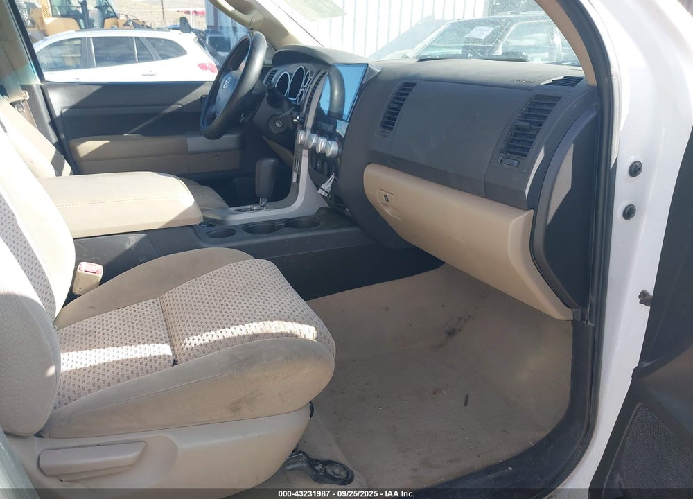 2007 TOYOTA TUNDRA SR5 5.7L V8 VIN: 5TFDV54177X029208