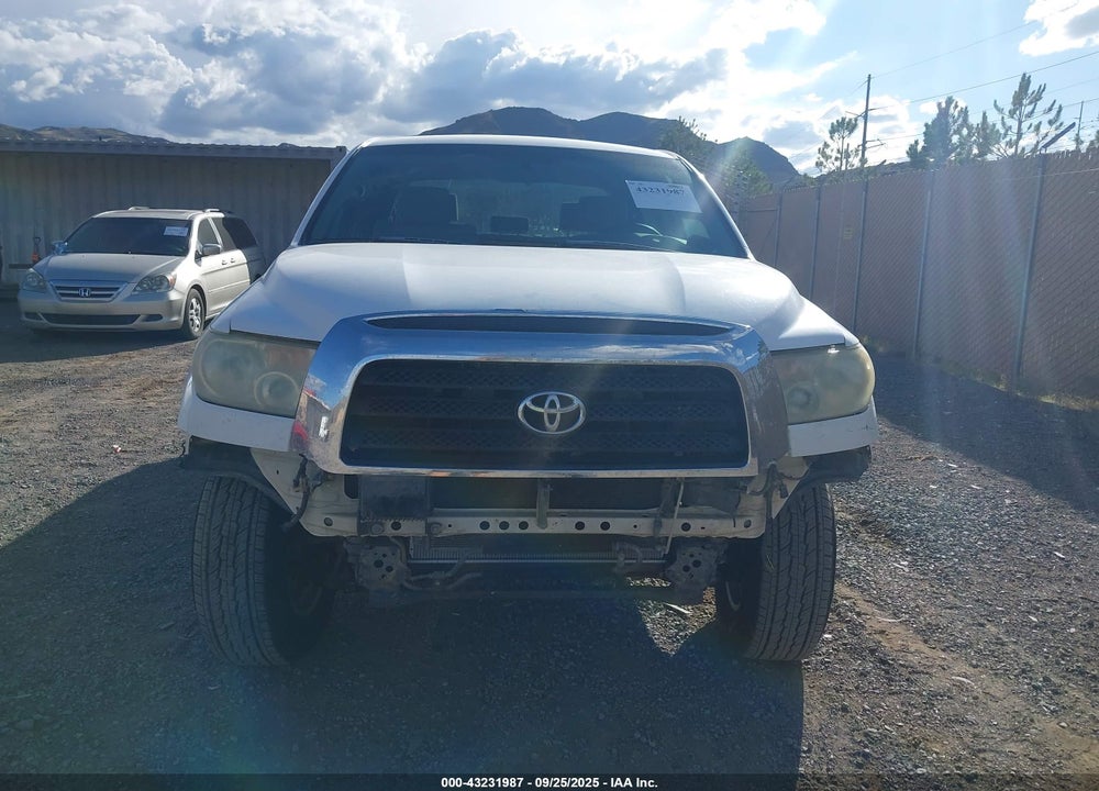 2007 TOYOTA TUNDRA SR5 5.7L V8 VIN: 5TFDV54177X029208