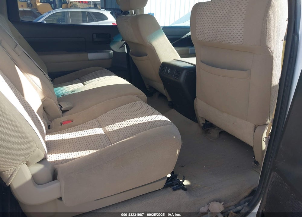 2007 TOYOTA TUNDRA SR5 5.7L V8 VIN: 5TFDV54177X029208