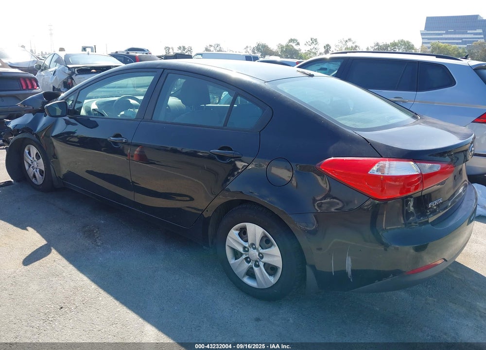 2015 KIA FORTE VIN: KNAFK4A67F5300691