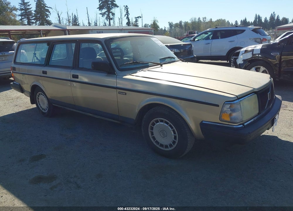 1992 VOLVO 240 VIN: YV1AW8810N1920138