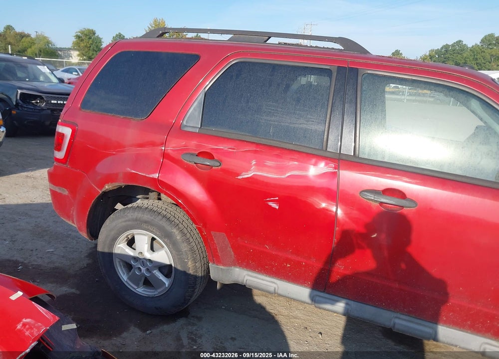 2009 FORD ESCAPE XLT VIN: 1FMCU03G09KD04260