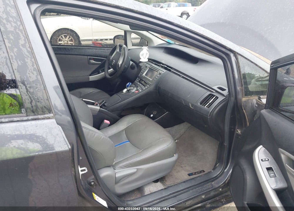 2012 TOYOTA PRIUS VIN: JTDKN3DU8C1585692