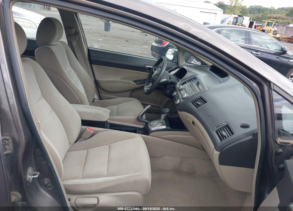 2010 HONDA CIVIC VIN: 2HGFA1F57AH586923
