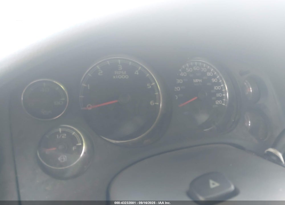 2007 CHEVROLET TAHOE LTZ VIN: 1GNFC13J77J122636