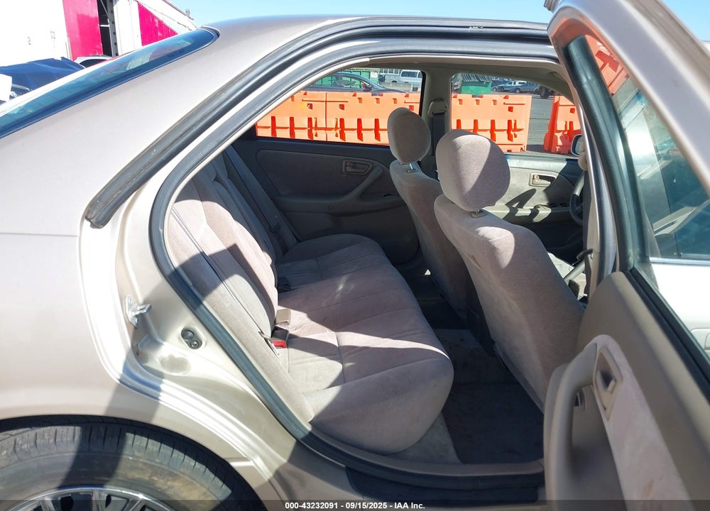 1998 TOYOTA CAMRY LE V6 VIN: JT2BF22K7W0122664