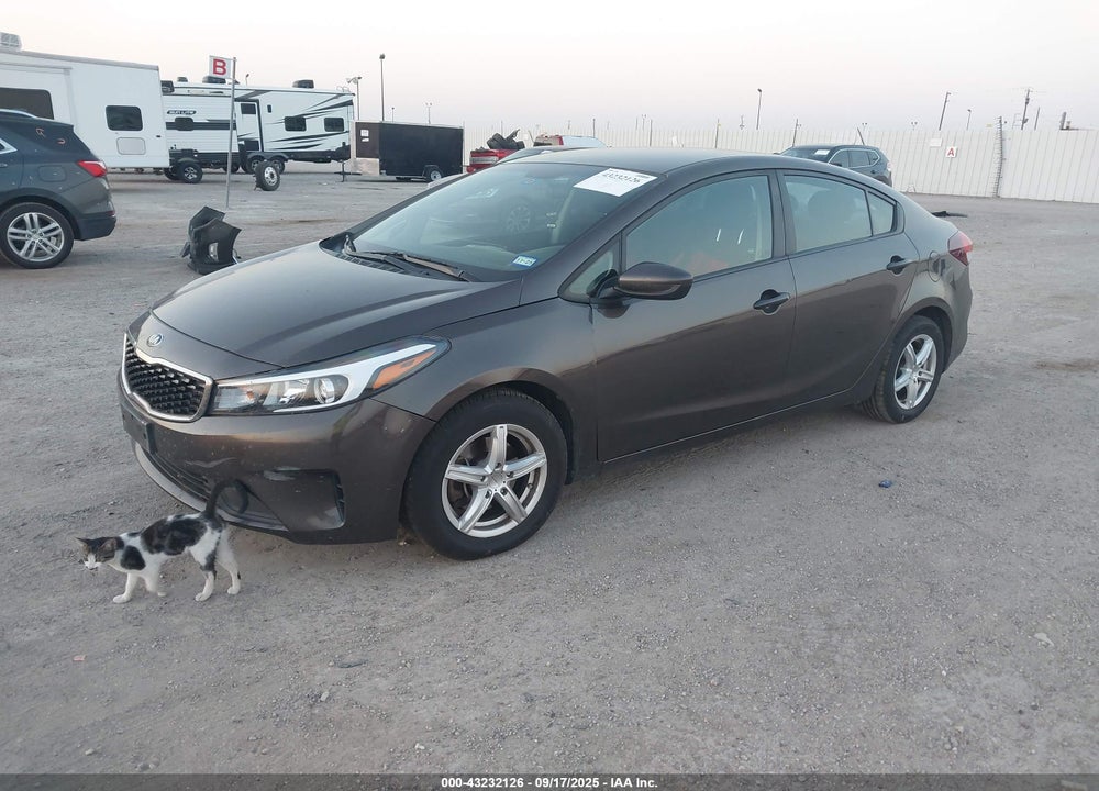 2017 KIA FORTE VIN: 3KPFK4A70HE053775