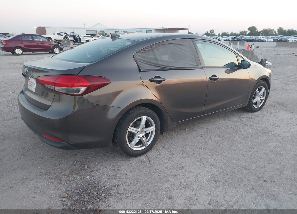 2017 KIA FORTE VIN: 3KPFK4A70HE053775