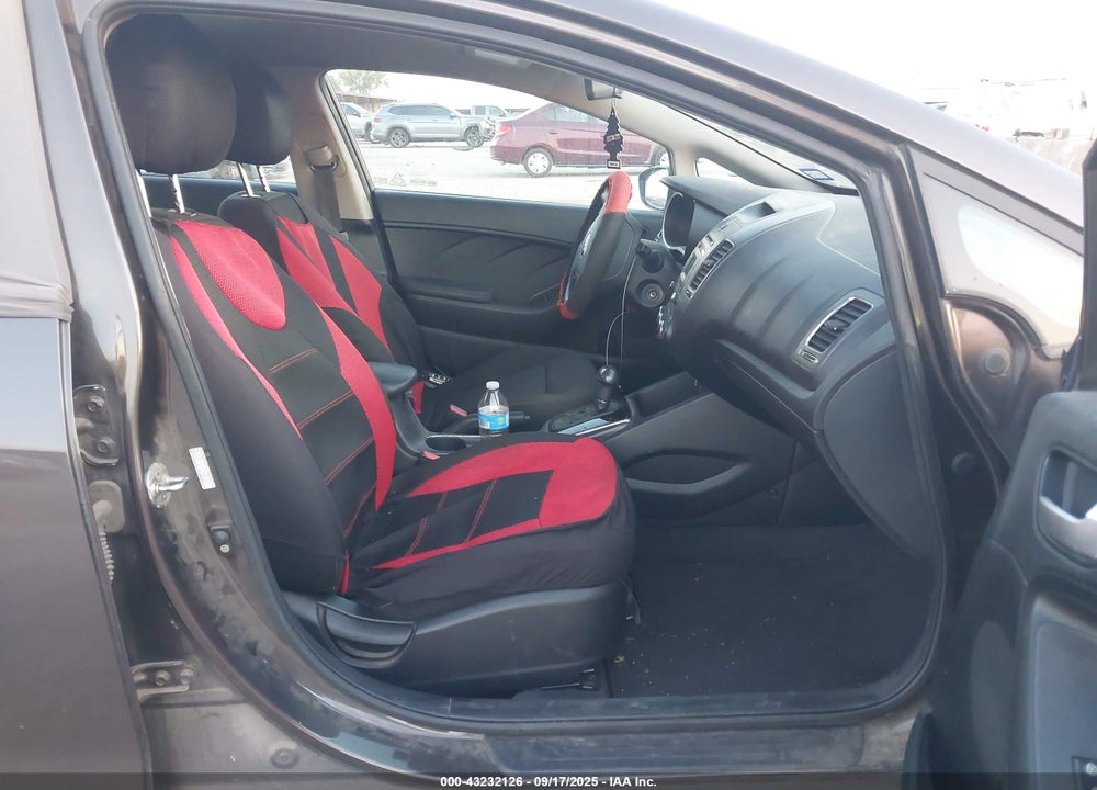 2017 KIA FORTE VIN: 3KPFK4A70HE053775