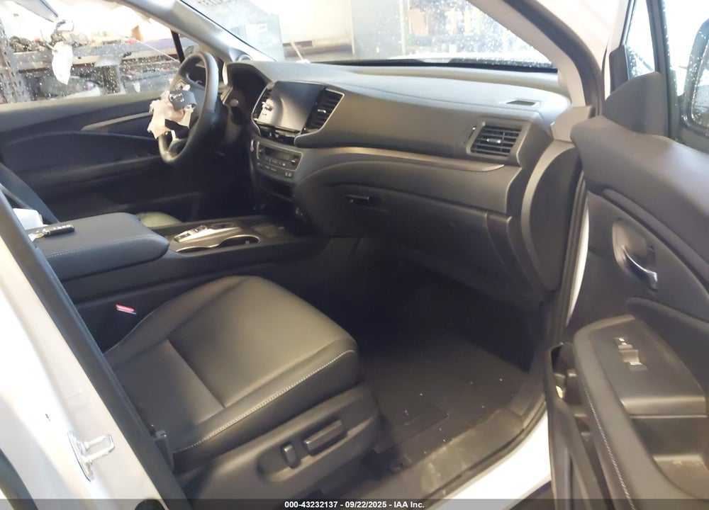2025 HONDA RIDGELINE VIN: 5FPYK3F40SB017949
