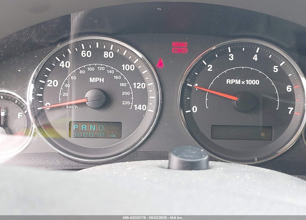 2007 JEEP GRAND CHEROKEE LAREDO VIN: 1J8GS48K27C526007
