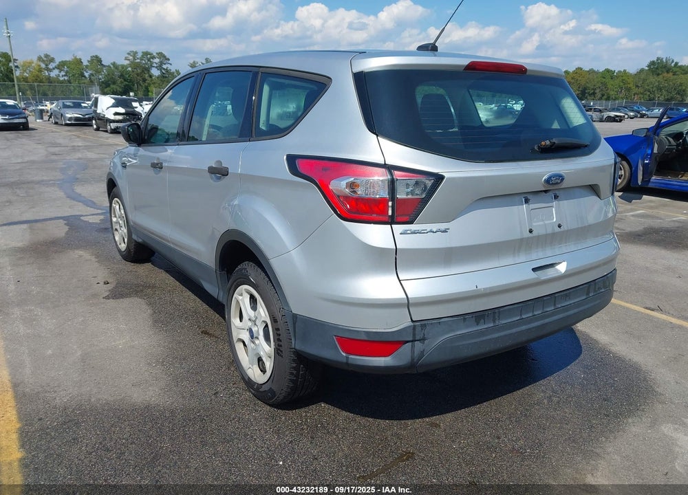 2018 FORD ESCAPE VIN: 1FMCU0F76JUC62827