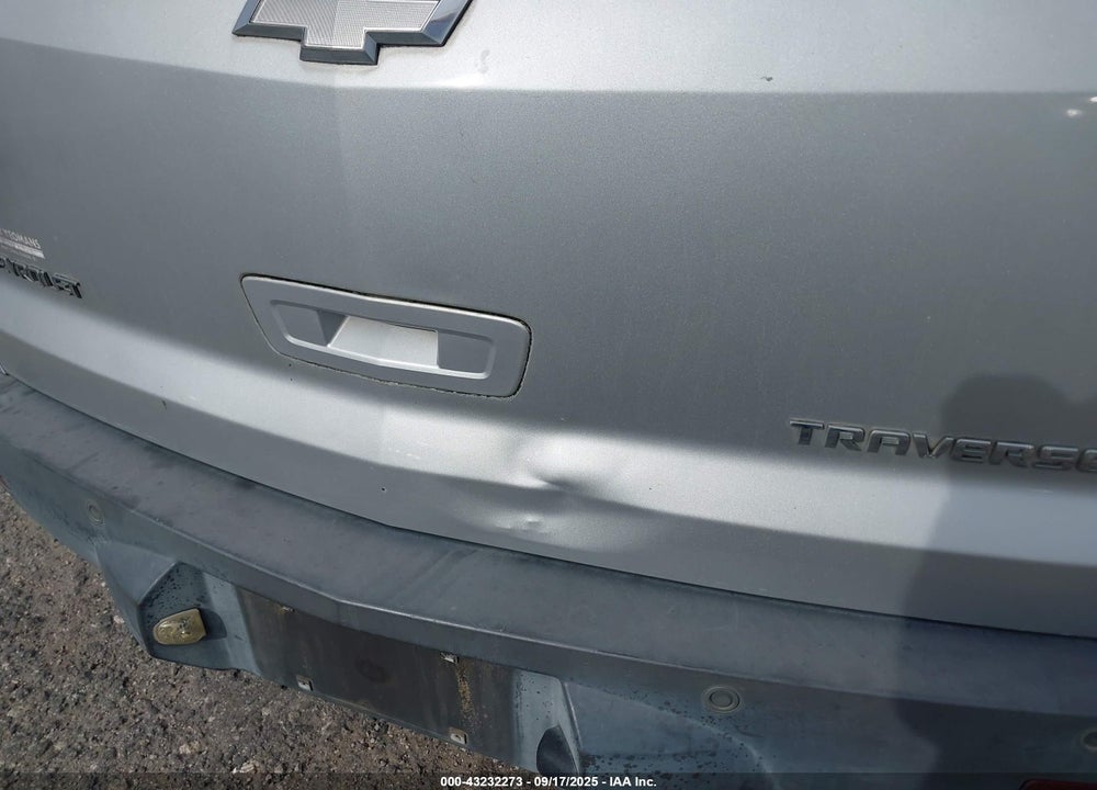 2009 CHEVROLET TRAVERSE VIN: 1GNER23D19S139374