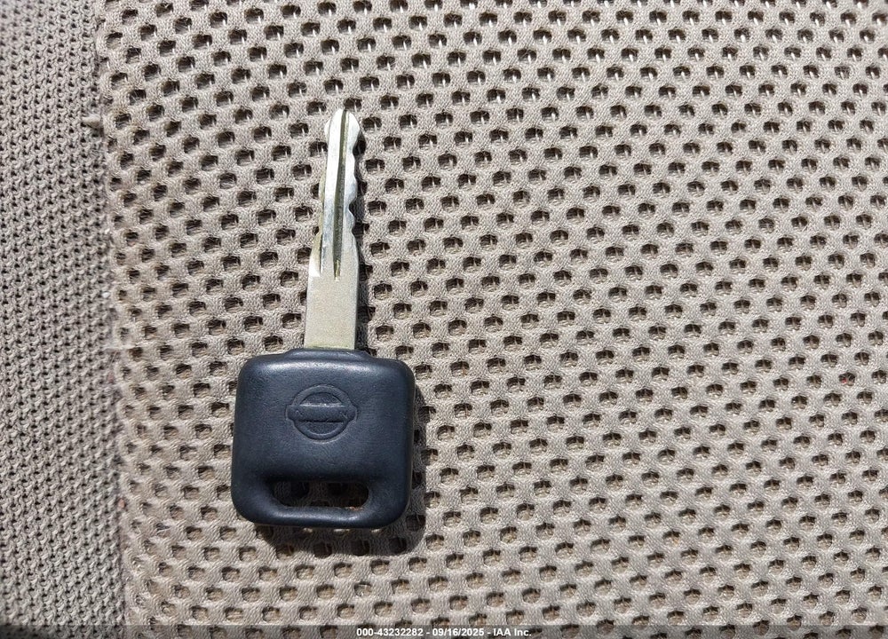 2009 NISSAN FRONTIER VIN: 1N6AD07W49C415284
