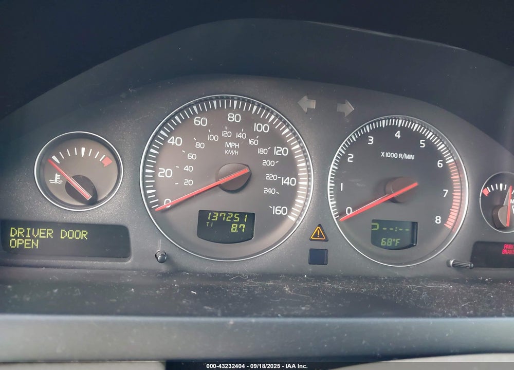 2006 VOLVO XC90 2.5T VIN: YV4CN592961285717