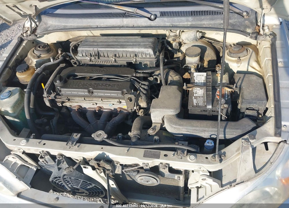 2002 KIA RIO CINCO VIN: KNADC163X26079660