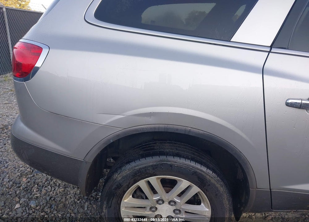 2008 BUICK ENCLAVE CX VIN: 5GAEV13708J141082