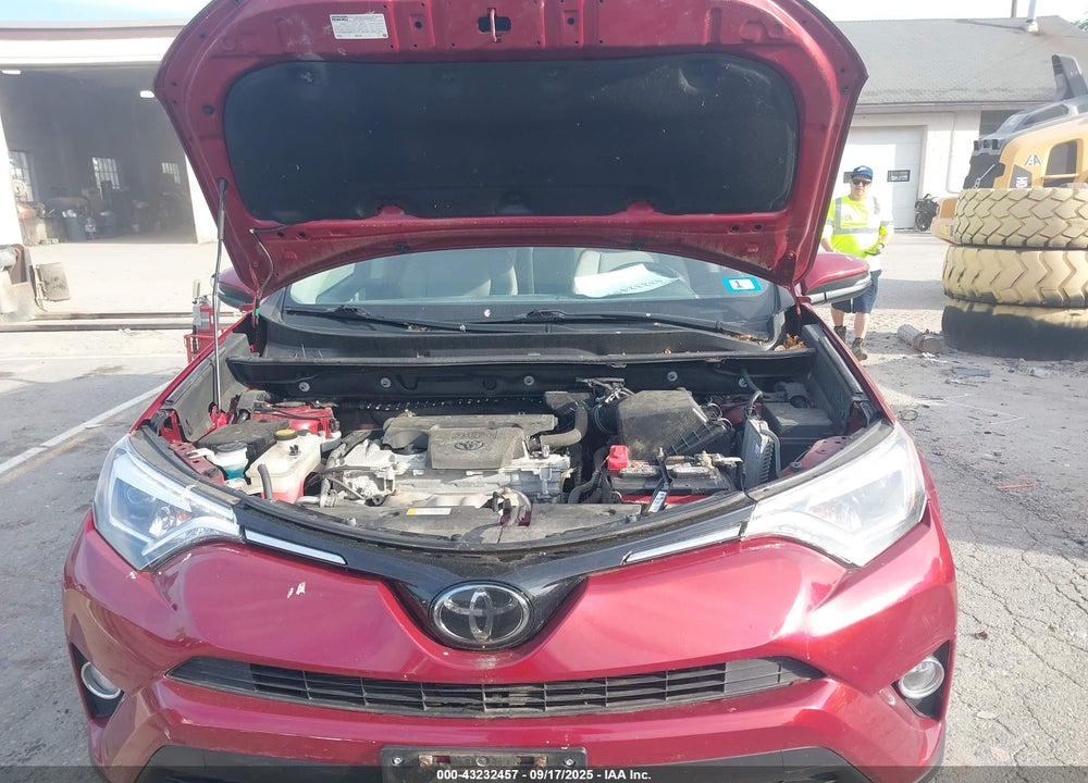 2018 TOYOTA RAV4 VIN: 2T3YFREV2JW416574