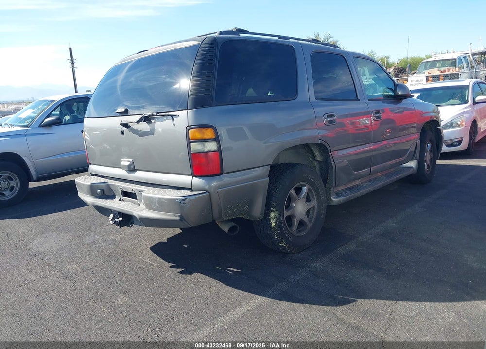 2005 GMC YUKON DENALI VIN: 1GKEK63U75J238094