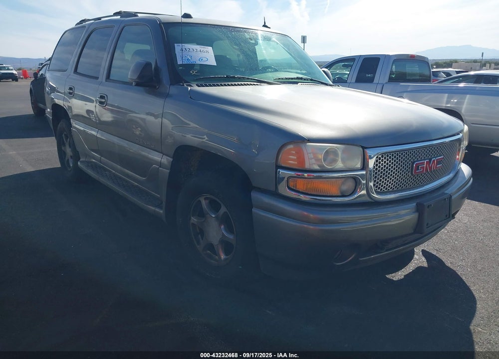 2005 GMC YUKON DENALI VIN: 1GKEK63U75J238094