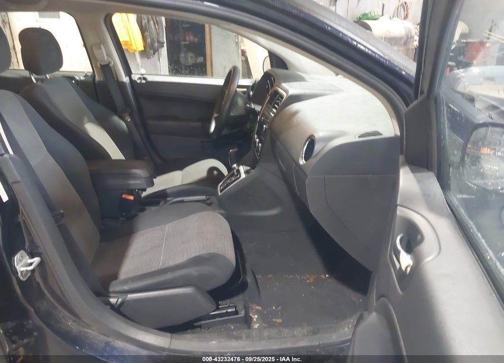 2011 DODGE CALIBER VIN: 1B3CB3HA0BD221200