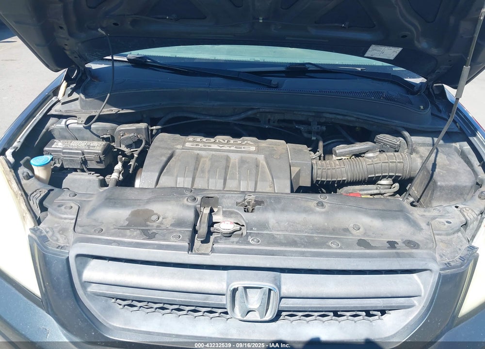 2005 HONDA PILOT EX-L VIN: 2HKYF18645H534211