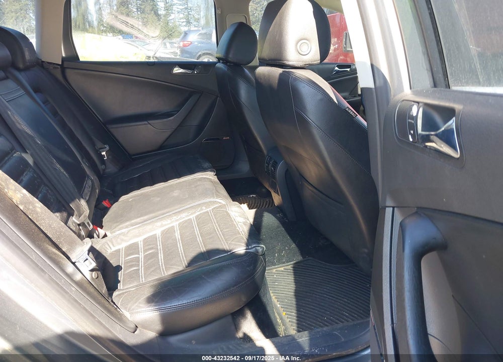 2007 VOLKSWAGEN PASSAT 3.6 VIN: WVWRU73C17E006901