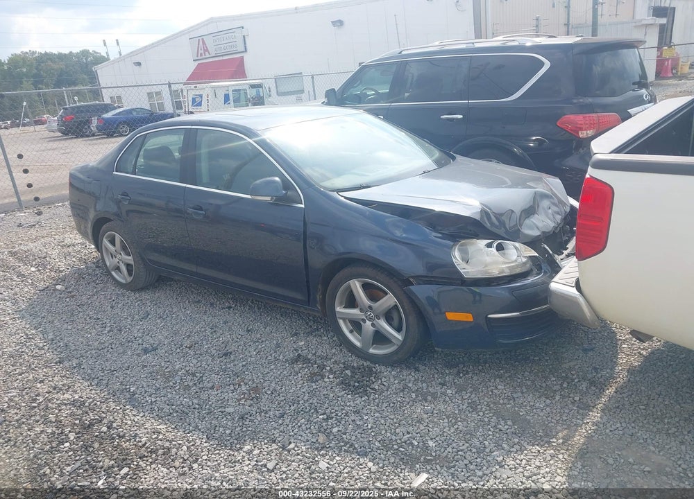 2010 VOLKSWAGEN JETTA TDI VIN: 3VWRL7AJ6AM086568
