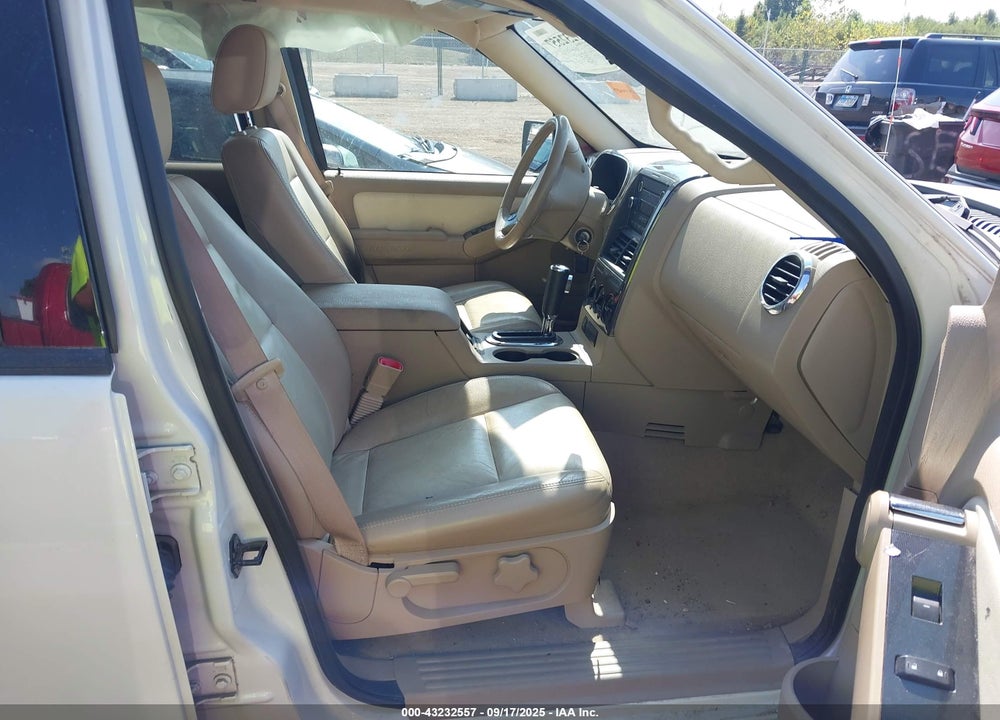2008 FORD EXPLORER XLT VIN: 1FMEU63838UB21720