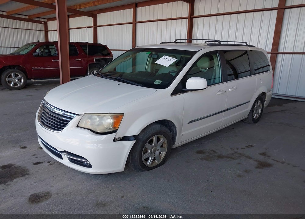 2013 CHRYSLER TOWN & COUNTRY VIN: 2C4RC1BG1DR529127