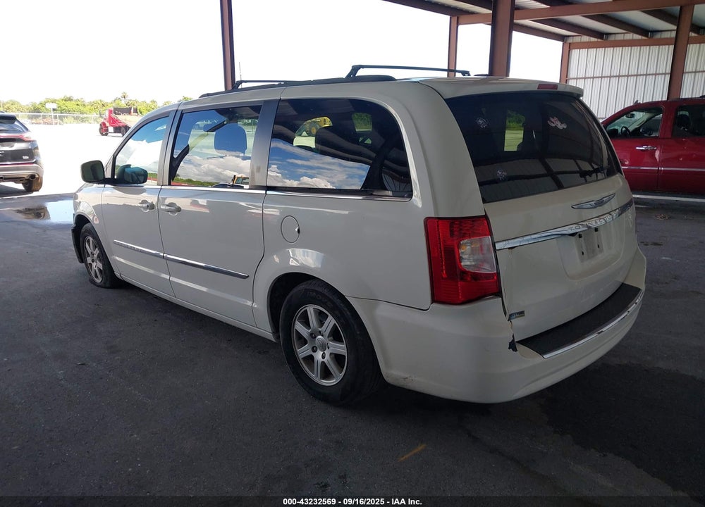 2013 CHRYSLER TOWN & COUNTRY VIN: 2C4RC1BG1DR529127