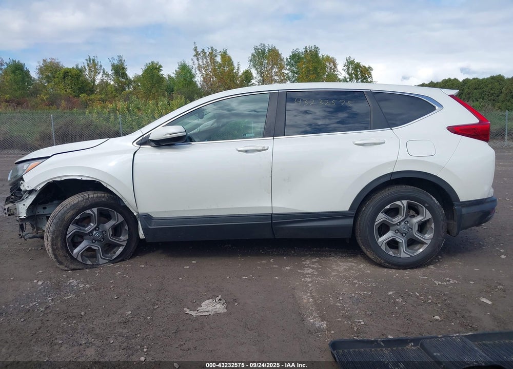 2018 HONDA CR-V VIN: 2HKRW2H8XJH672874