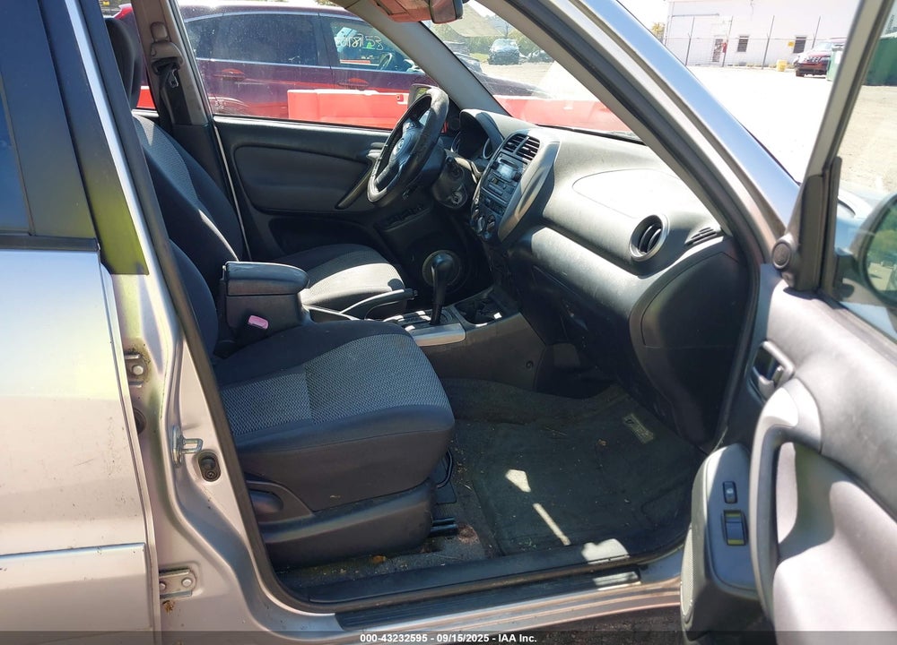 2004 TOYOTA RAV4 VIN: JTEGD20V540005738