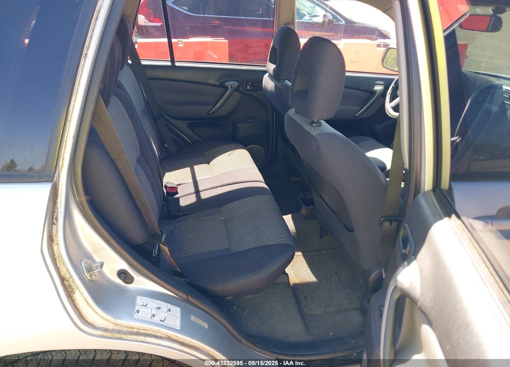 2004 TOYOTA RAV4 VIN: JTEGD20V540005738