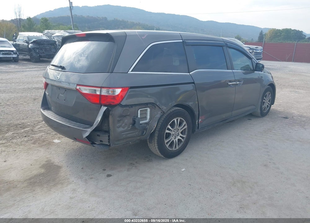 2011 HONDA ODYSSEY VIN: 5FNRL5H44BB091930