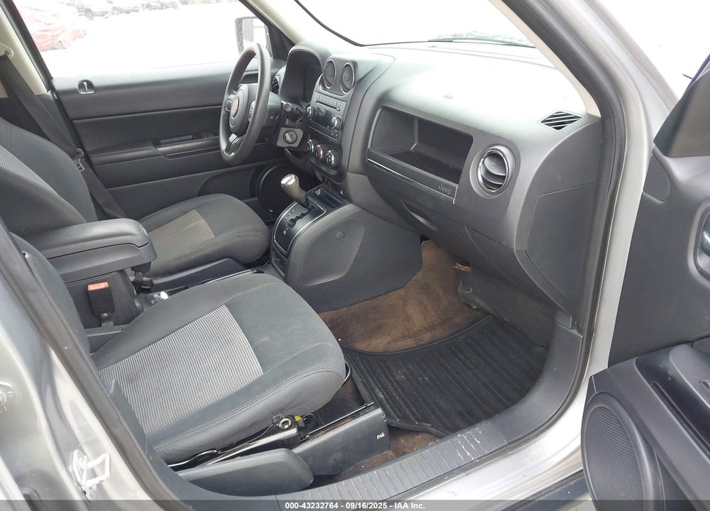 2015 JEEP PATRIOT VIN: 1C4NJRBB5FD303332
