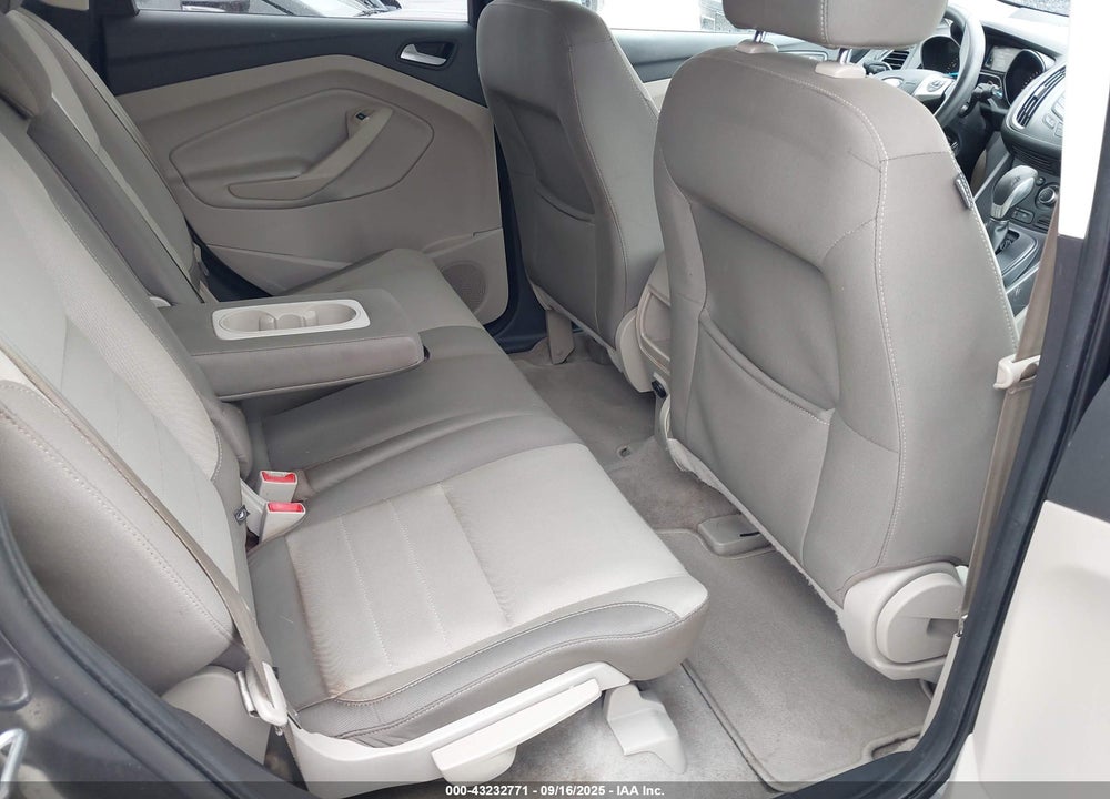2016 FORD ESCAPE VIN: 1FMCU0G70GUC50468