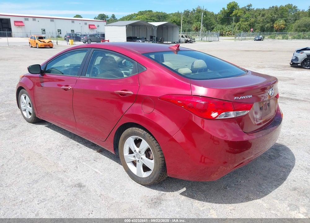 2013 HYUNDAI ELANTRA VIN: 5NPDH4AE4DH399287