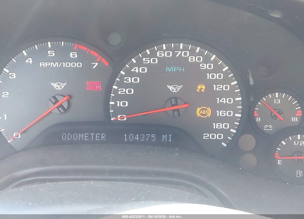 1997 CHEVROLET CORVETTE VIN: 1G1YY22GXV5105939