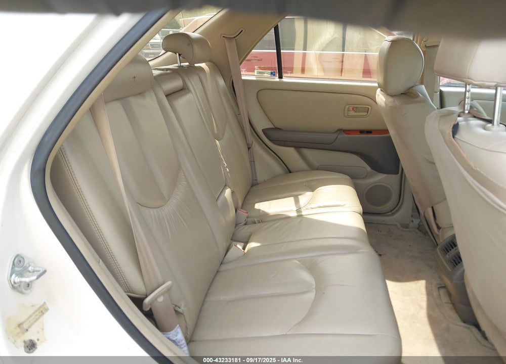 2000 LEXUS RX 300 VIN: JT6HF10U7Y0136655