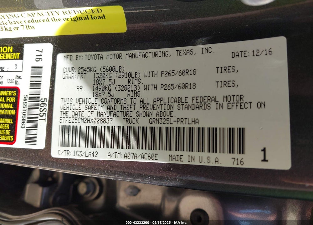 2017 TOYOTA TACOMA VIN: 5TFEZ5CN2HX028837