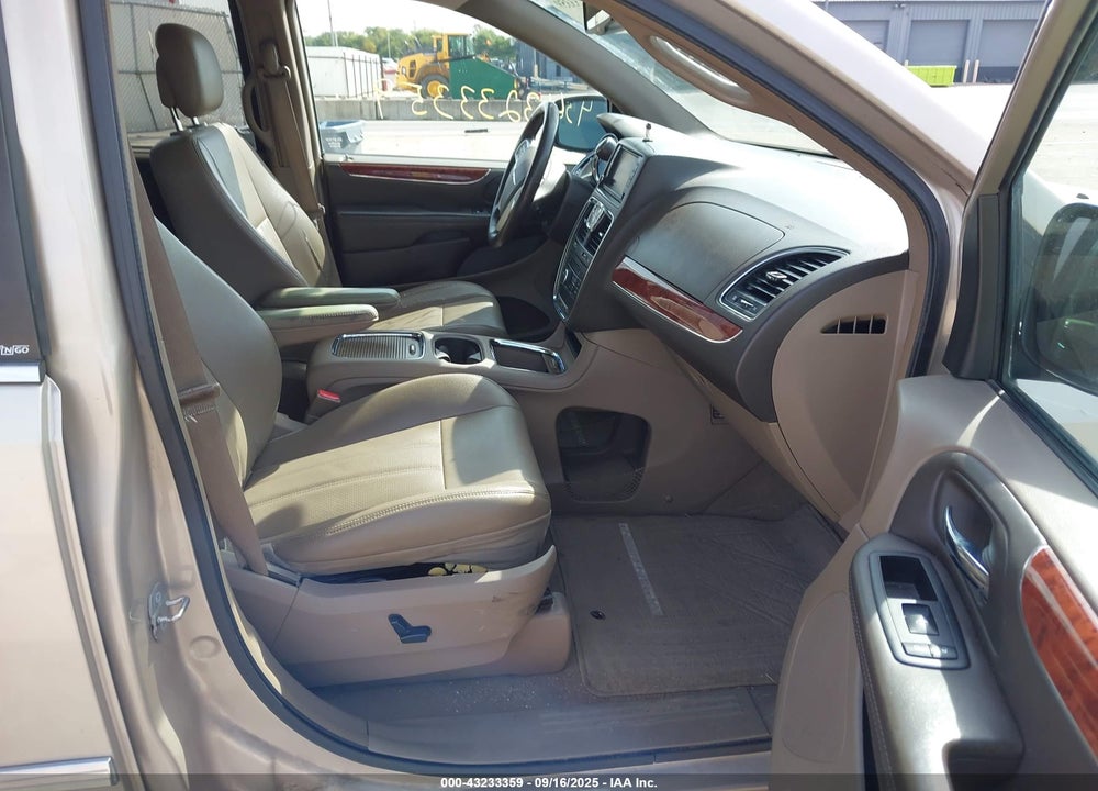 2014 CHRYSLER TOWN & COUNTRY TOURING-L VIN: 2C4RC1CG7ER304369